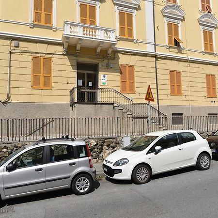 A&B Affittacamere A Boccadasse Genova Exterior foto